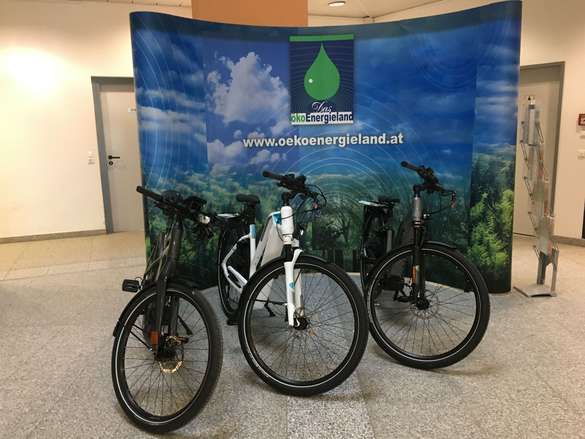 E-Bikes im Foyer im TZ Güssing